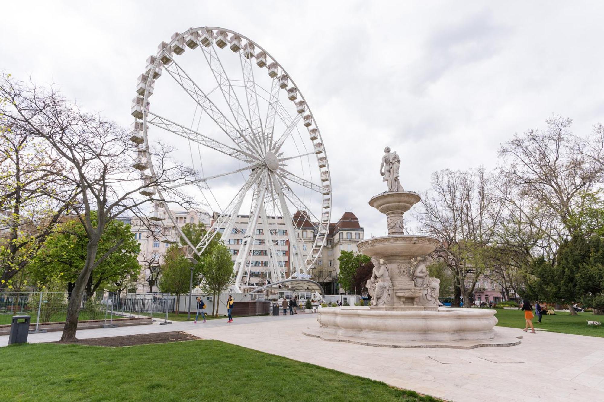 Bourgeois Elegance In The Heart Of Budapest Exterior foto