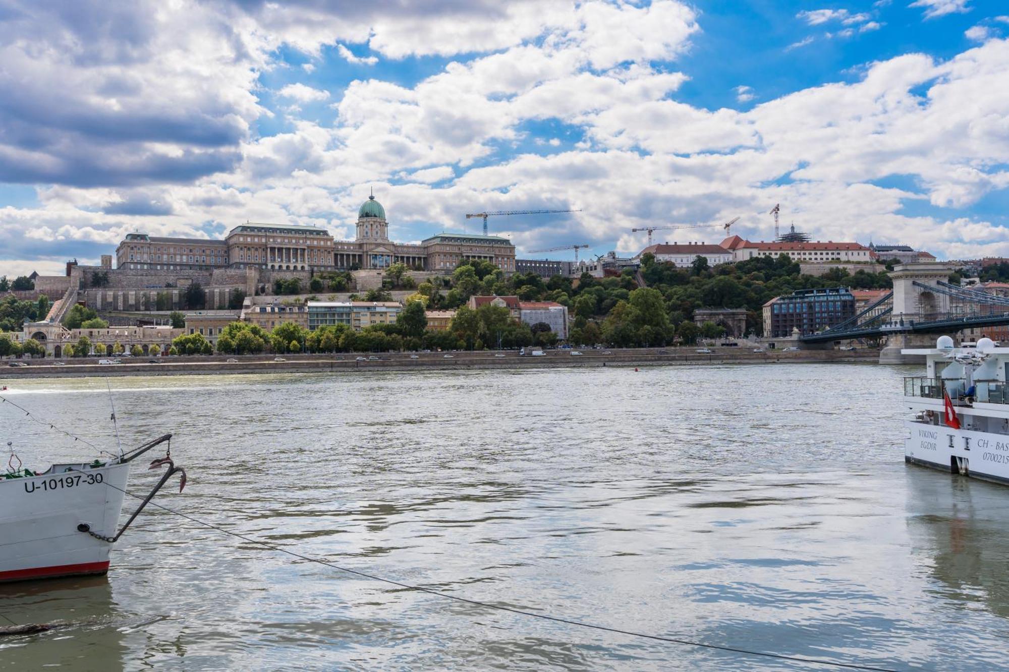 Bourgeois Elegance In The Heart Of Budapest Exterior foto